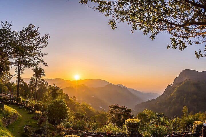 Little Adam's Peak: The Sunrise Ridge