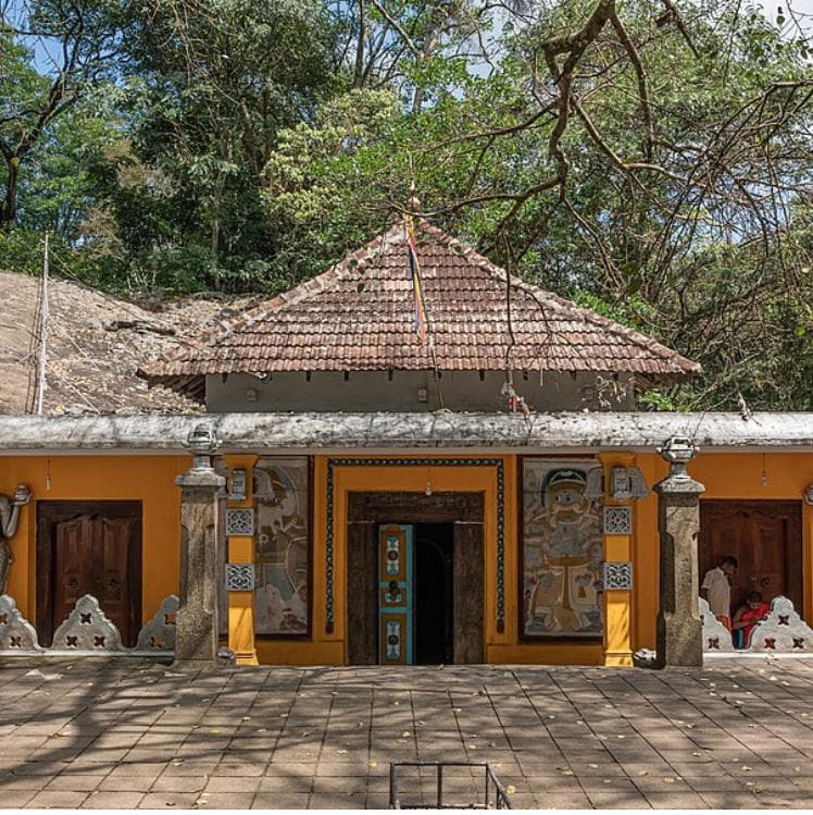 Dowa Ancient Rock Temple: The Hidden Carving